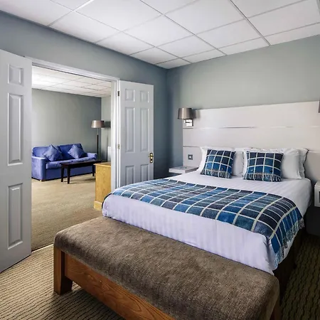 Mercure Hull Grange Park Hotel-3
